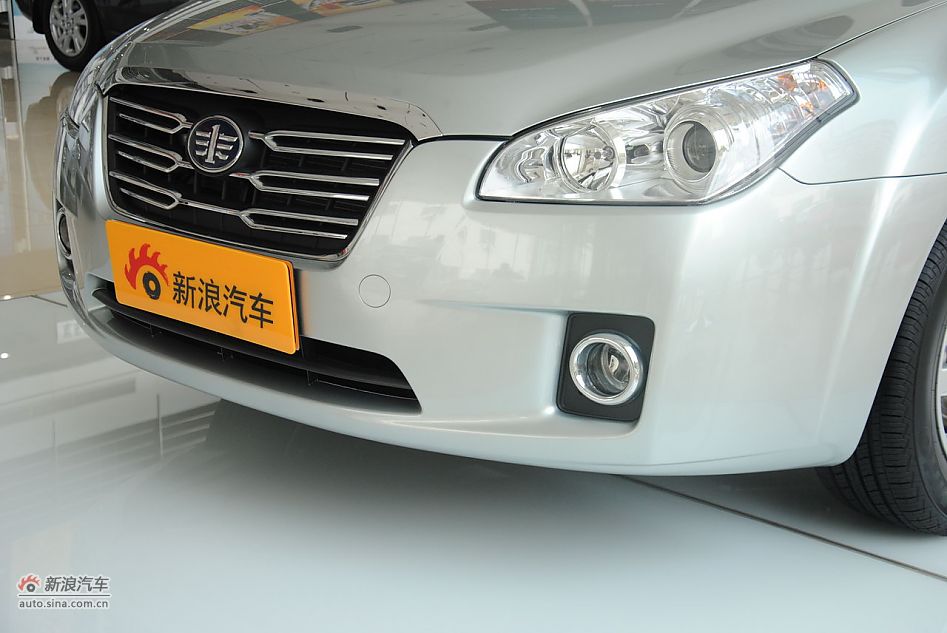 2012款奔腾B50 1.6L手动天窗版