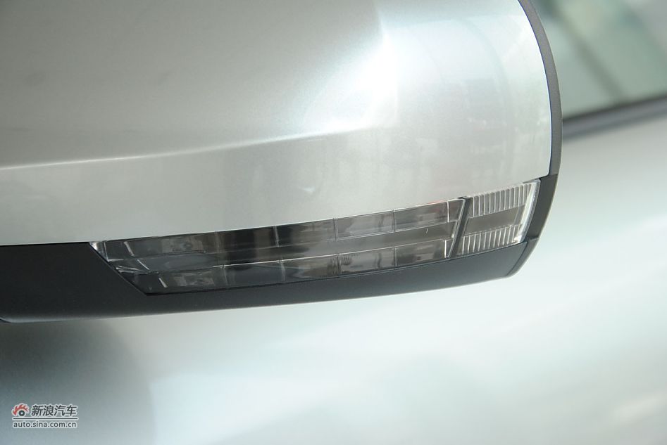 2012款奔腾B50 1.6L手动天窗版