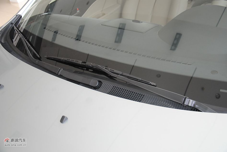 2012款奔腾B50 1.6L手动天窗版