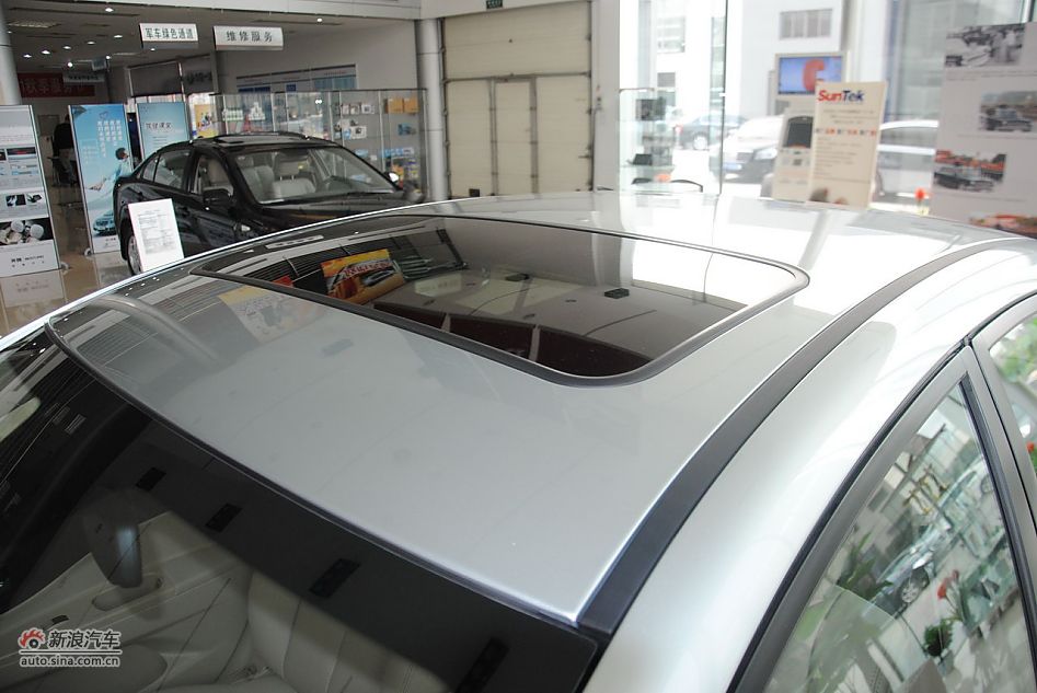 2012款奔腾B50 1.6L手动天窗版