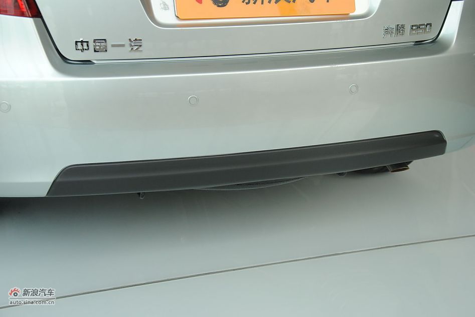 2012款奔腾B50 1.6L手动天窗版