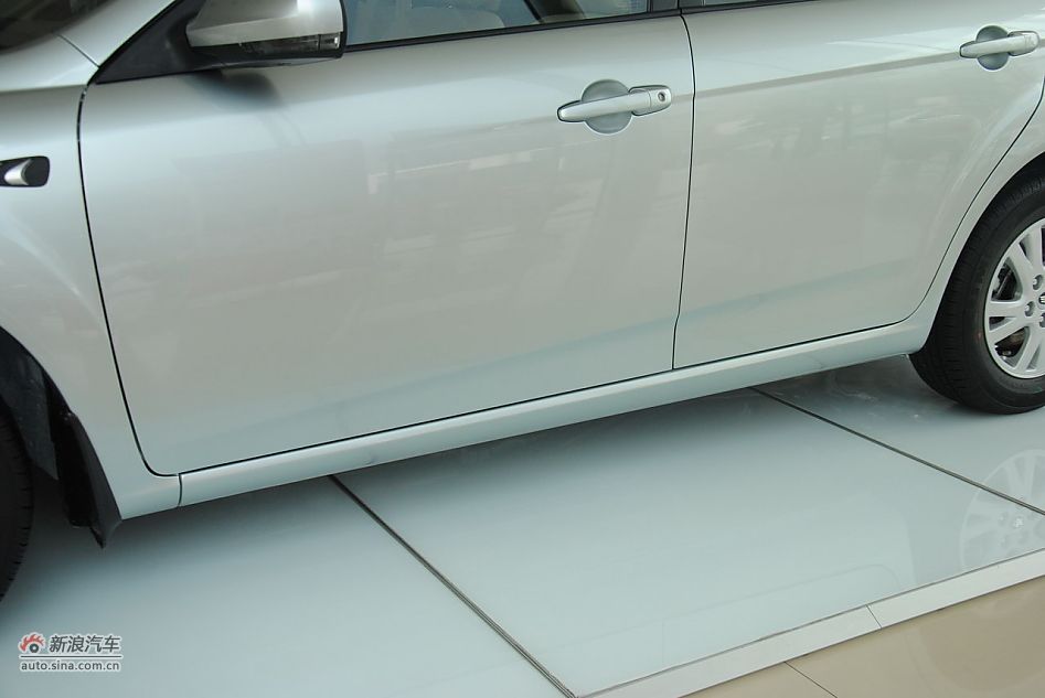 2012款奔腾B50 1.6L手动天窗版