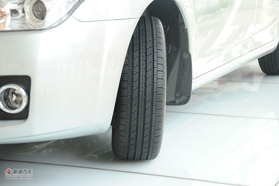 2012款奔腾B50 1.6L手动天窗版