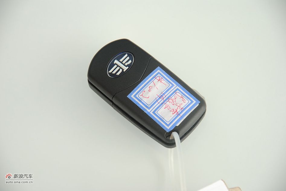 2012款奔腾B50 1.6L手动天窗版