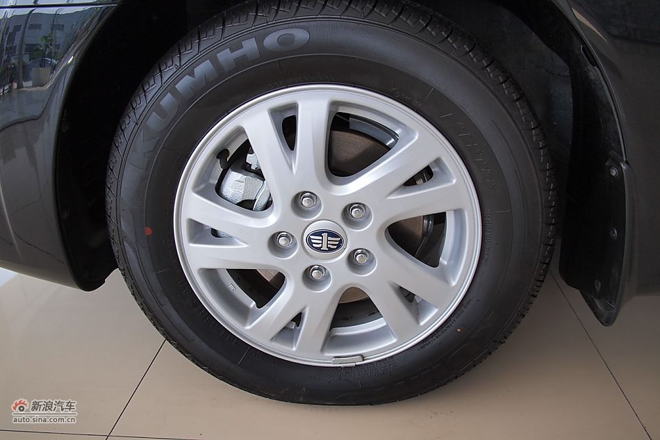 2011款奔腾B50 自动舒适型