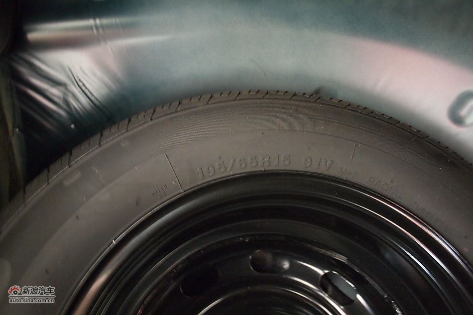 2011款奔腾B50 自动舒适型