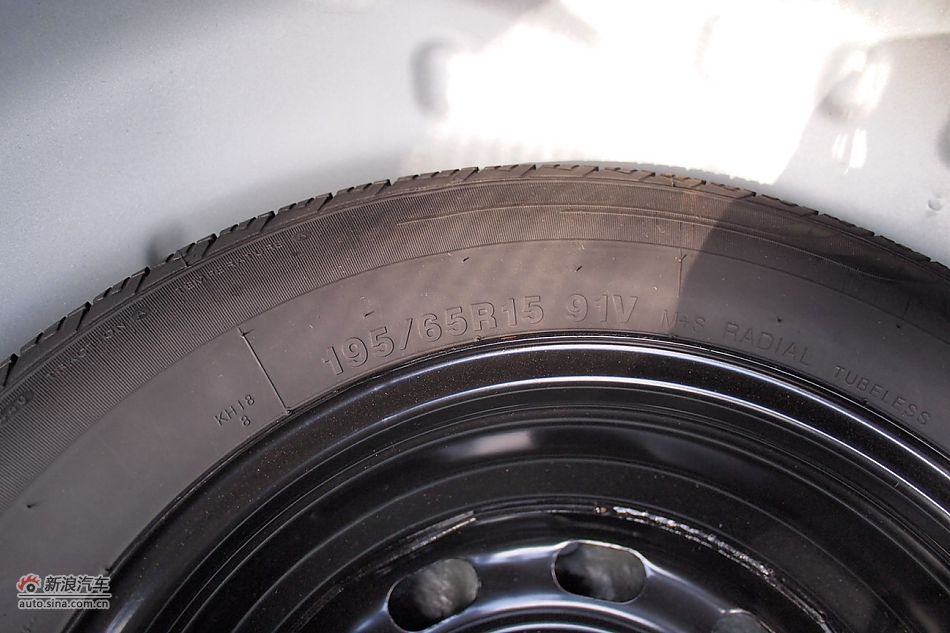 2011款奔腾B50 手动舒适型