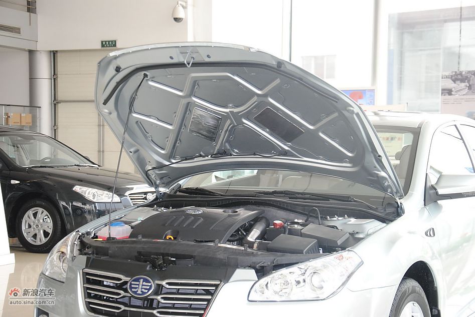 2012款奔腾B50 1.6L手动天窗版