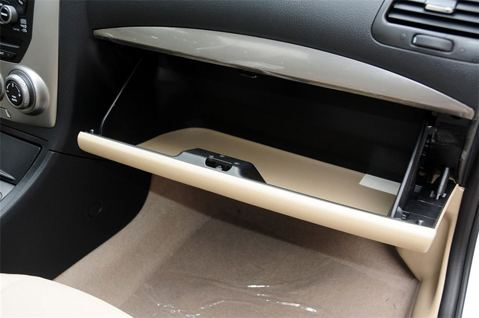 2012款 1.6L MT 时尚型 内饰