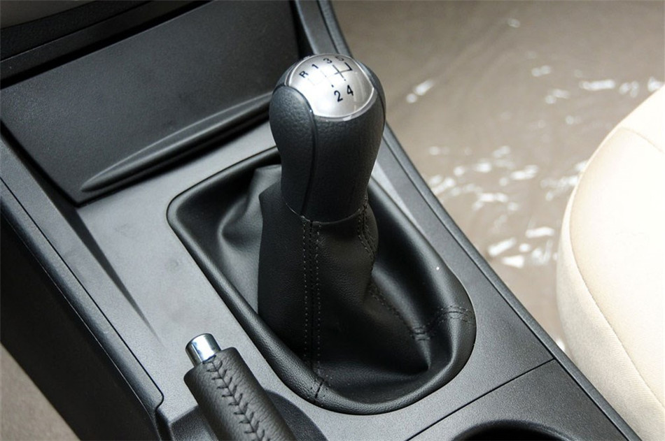 2012款 1.6L MT 时尚型 内饰