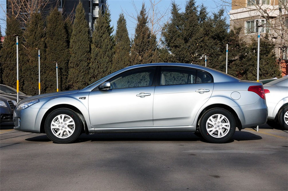 2012款 1.6L MT 豪华型 外观