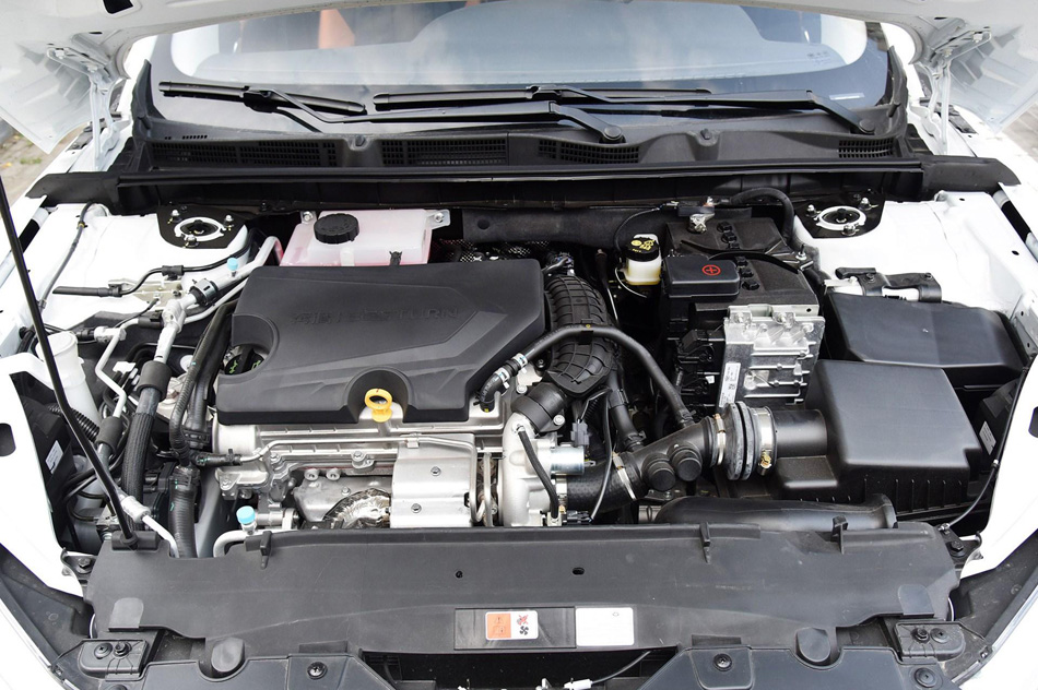 2019款 1.4T 自动精英型 引擎底盘