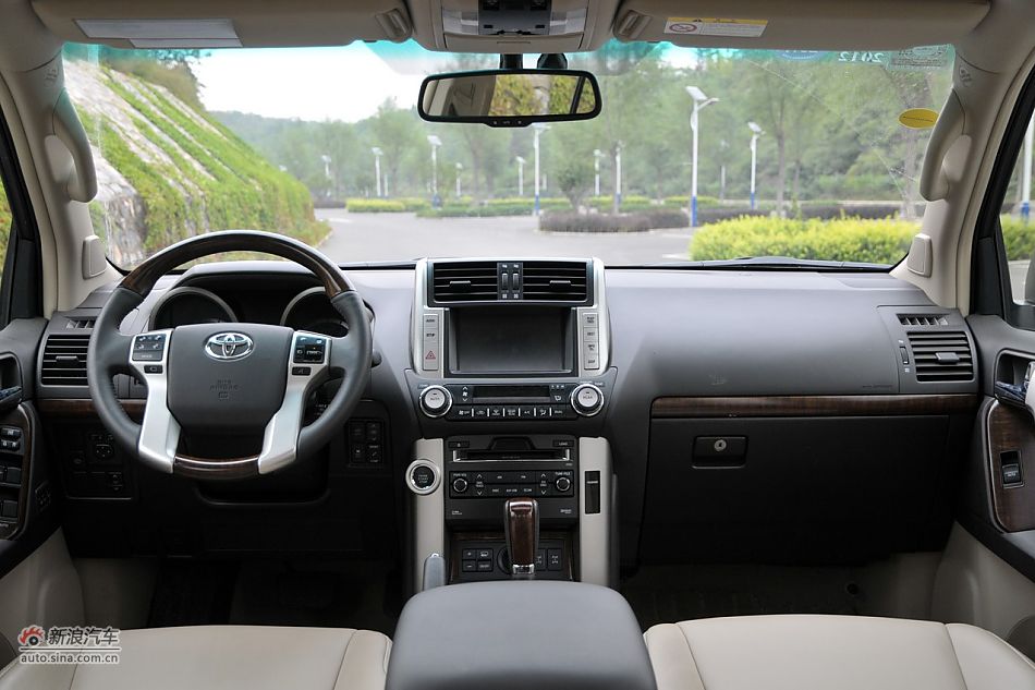 2010款普拉多VX 4.0自动导航版