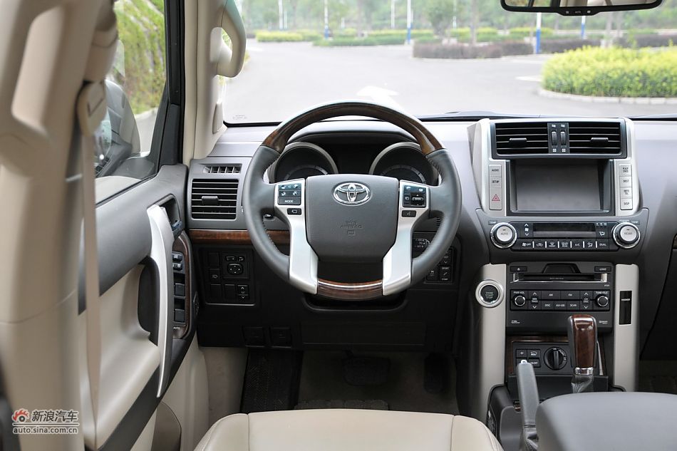 2010款普拉多VX 4.0自动导航版