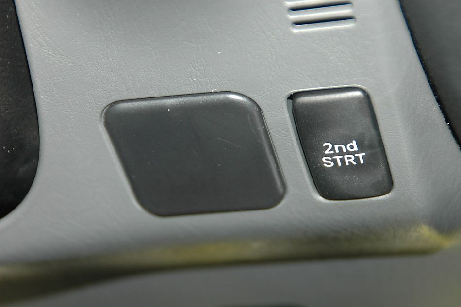 四川丰田普拉多内饰