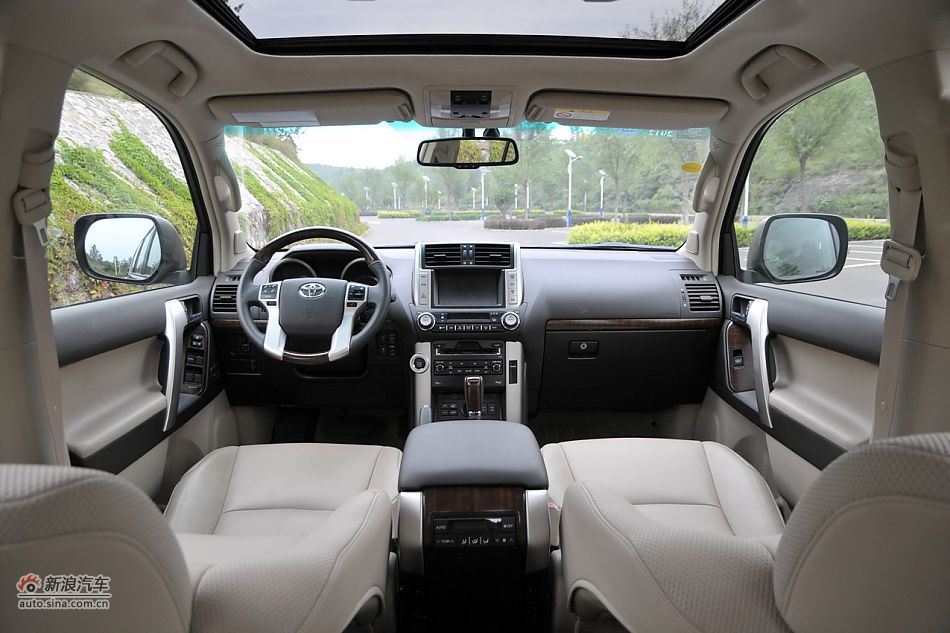 2010款普拉多VX 4.0自动导航版