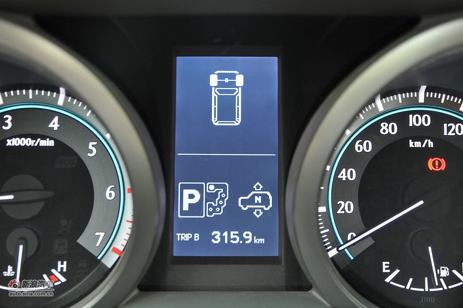 2010款普拉多VX 4.0自动导航版