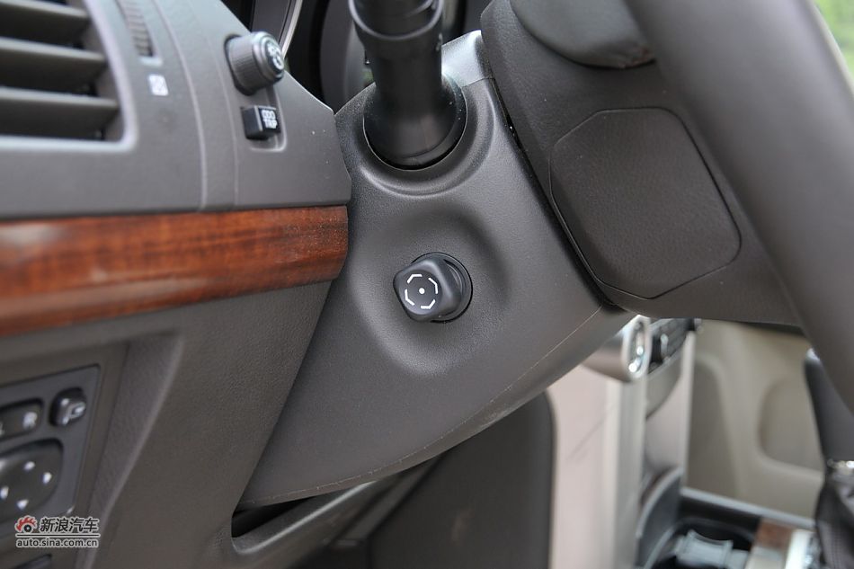 2010款普拉多VX 4.0自动导航版