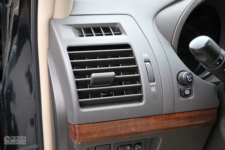 2010款普拉多VX 4.0自动导航版