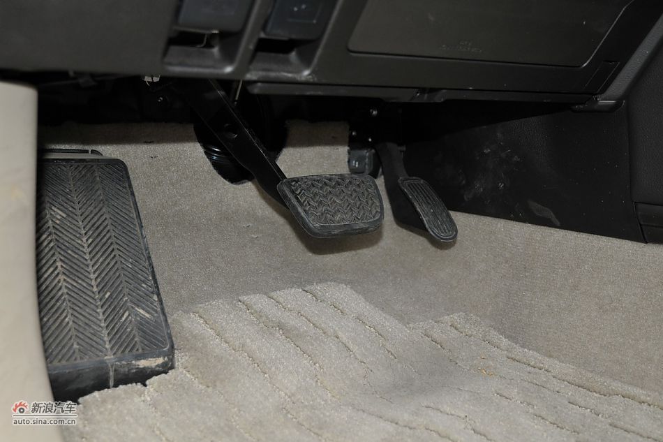 2010款普拉多VX 4.0自动导航版