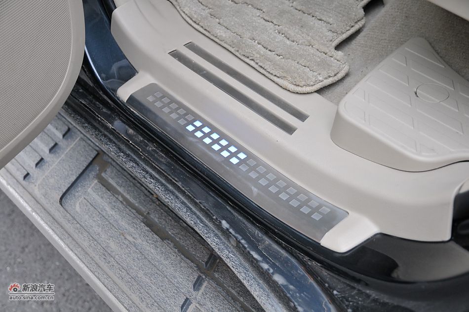 2010款普拉多VX 4.0自动导航版