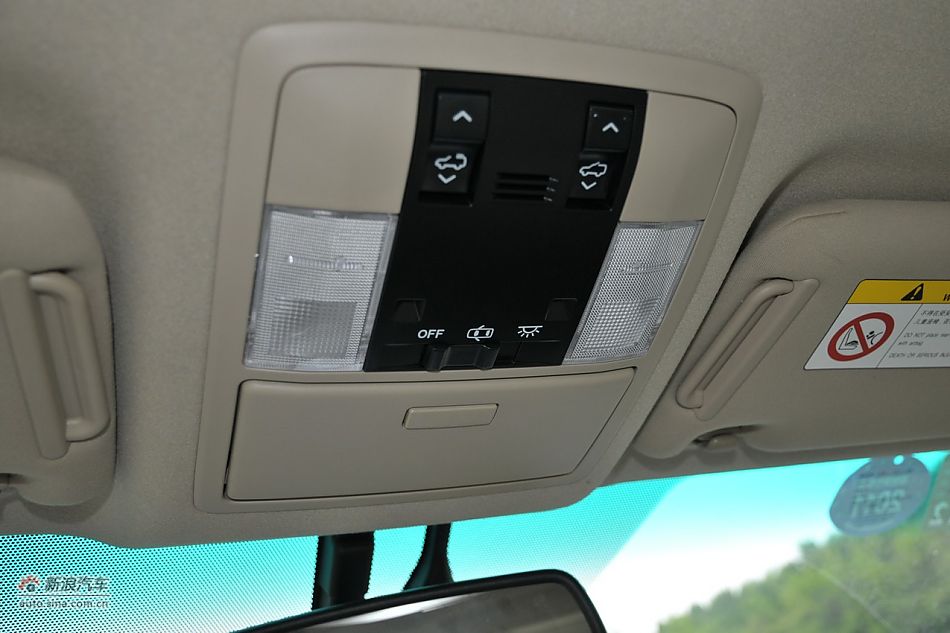 2010款普拉多VX 4.0自动导航版