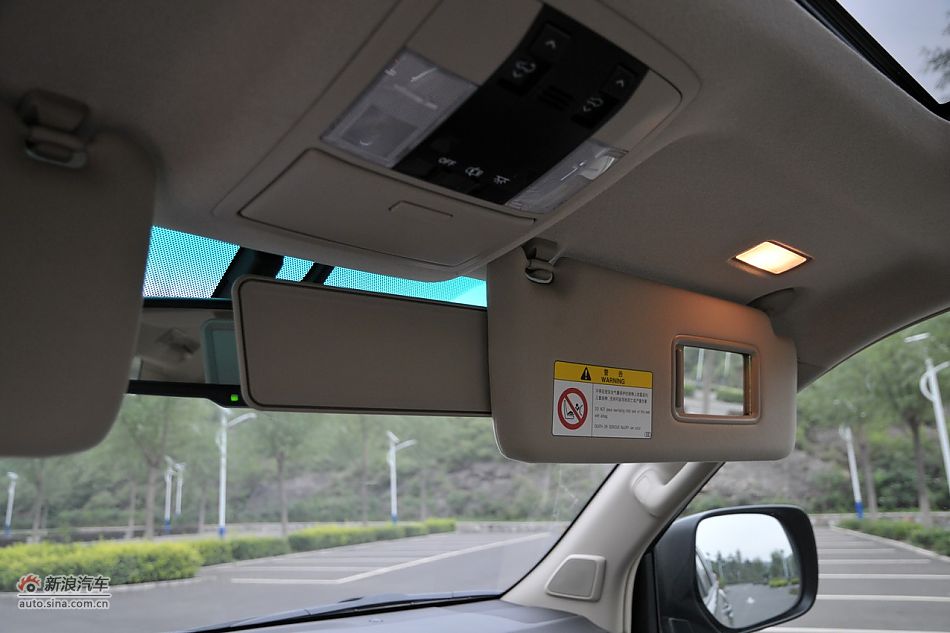 2010款普拉多VX 4.0自动导航版