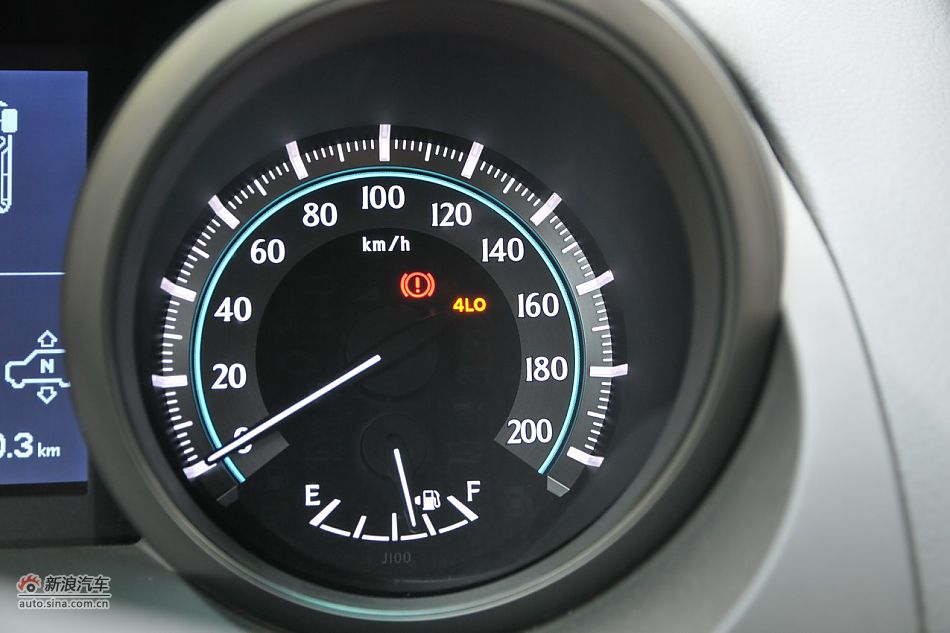 2010款普拉多VX 4.0自动导航版