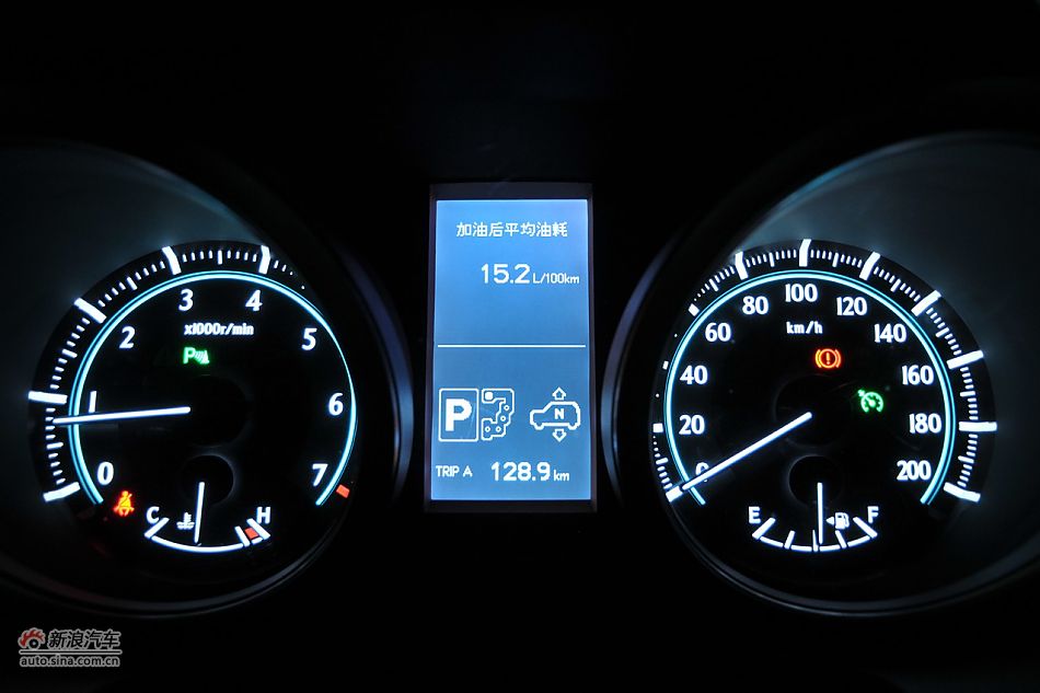 2010款普拉多VX 4.0自动导航版