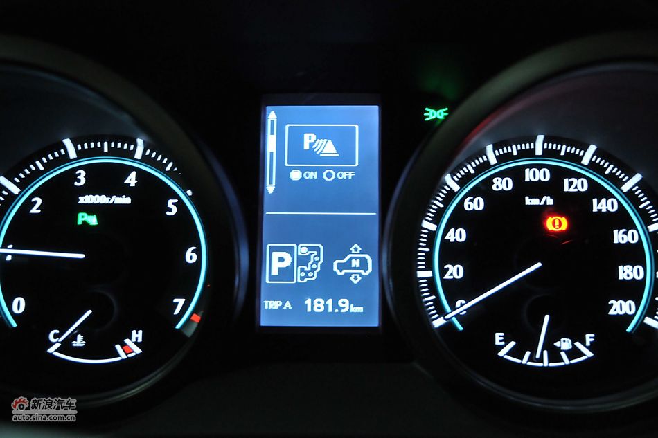 2010款普拉多VX 4.0自动导航版