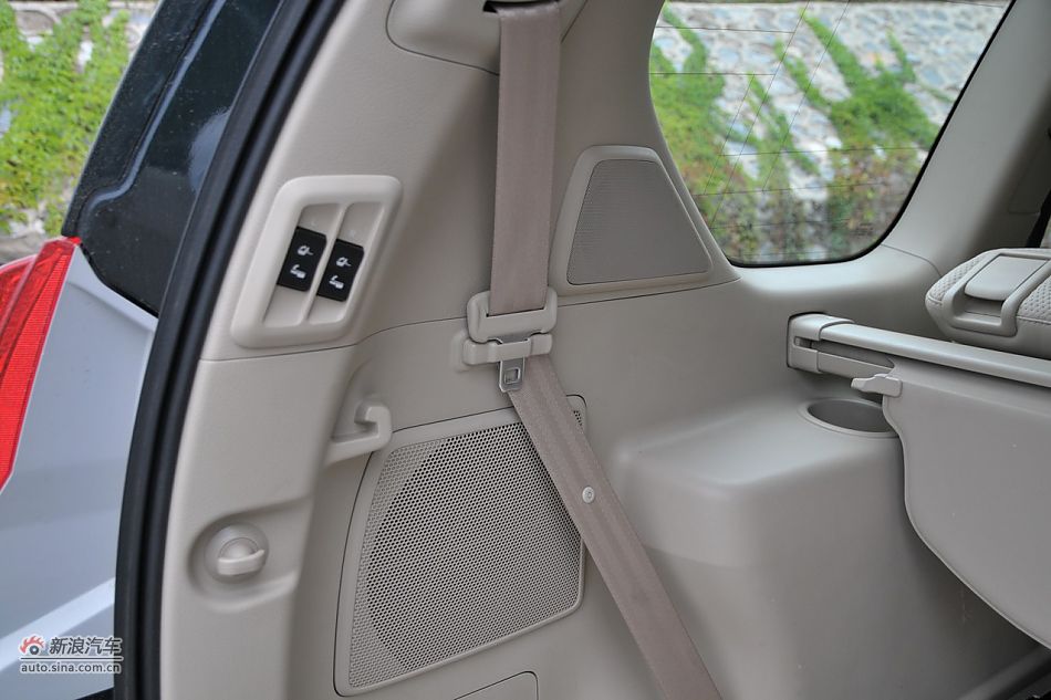 2010款普拉多VX 4.0自动导航版