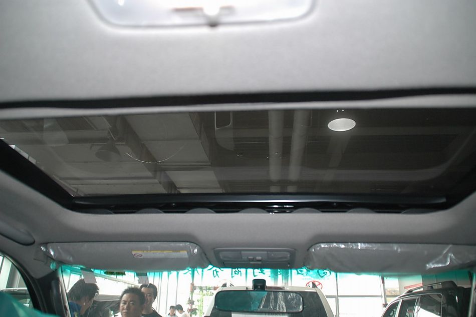 四川丰田普拉多内饰