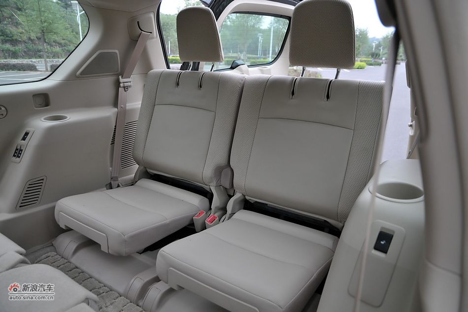 2010款普拉多VX 4.0自动导航版