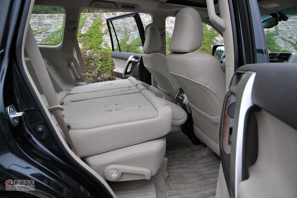 2010款普拉多VX 4.0自动导航版