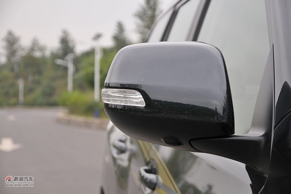 2010款普拉多VX 4.0自动导航版