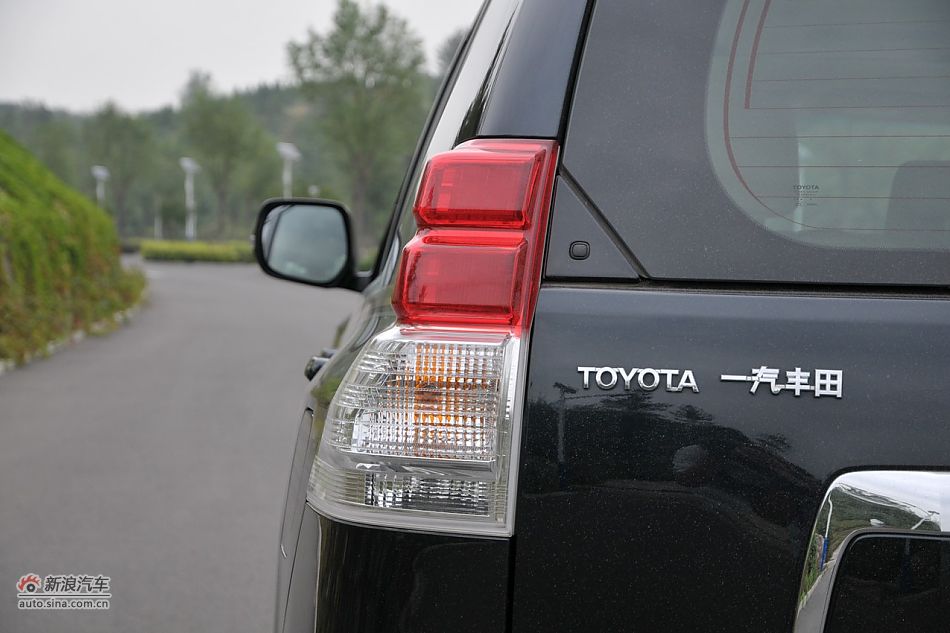 2010款普拉多VX 4.0自动导航版