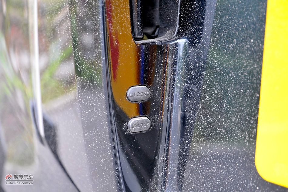 2010款普拉多VX 4.0自动导航版