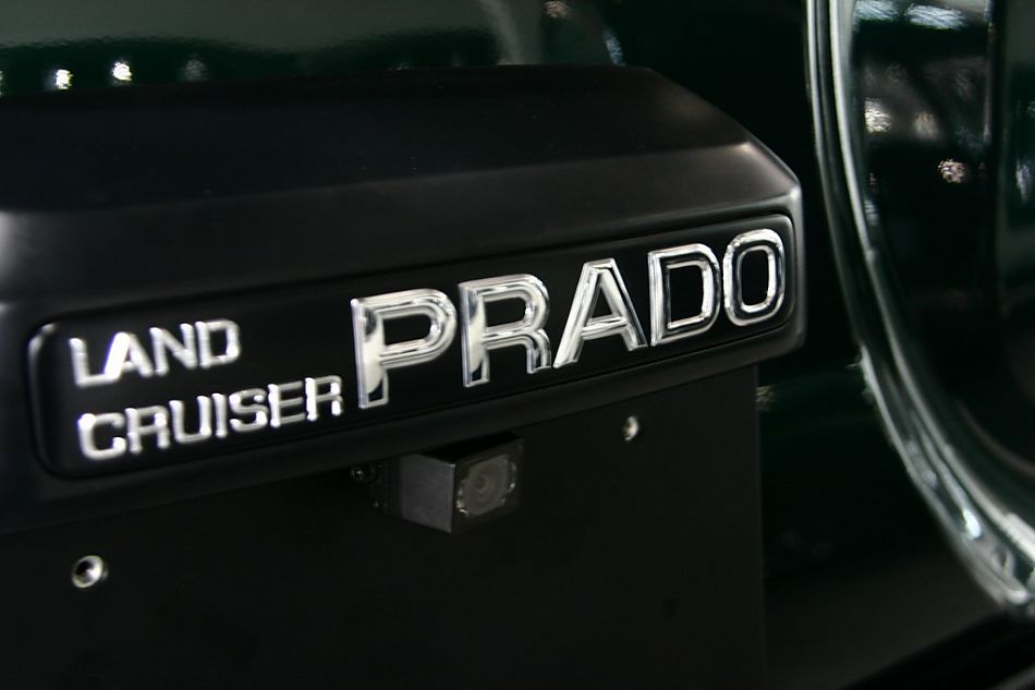 四川丰田普拉多外观