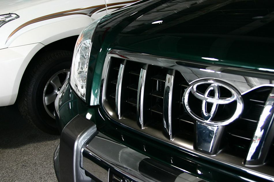 四川丰田普拉多外观