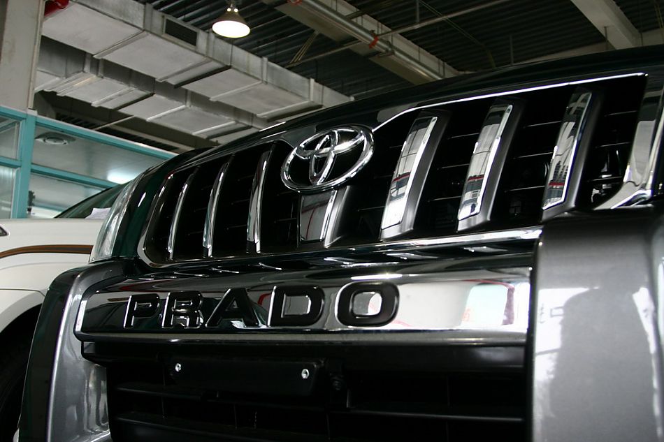 四川丰田普拉多外观