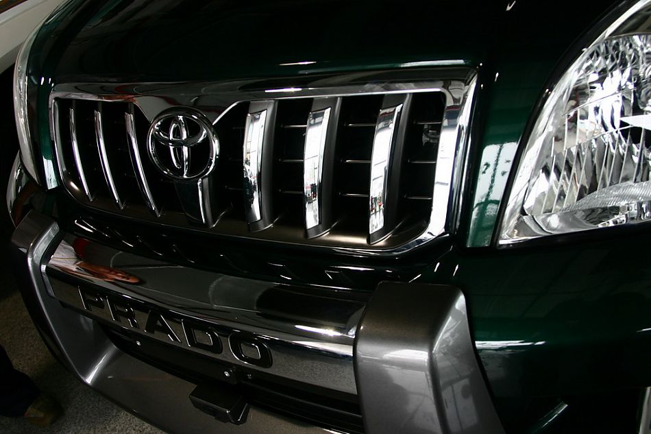 四川丰田普拉多外观