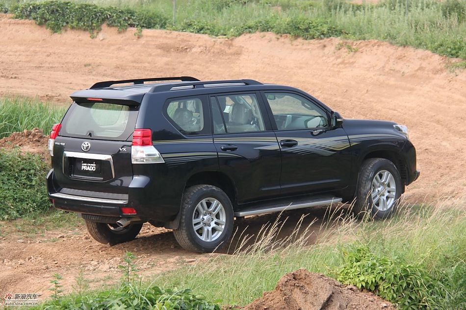 新普拉多越野图