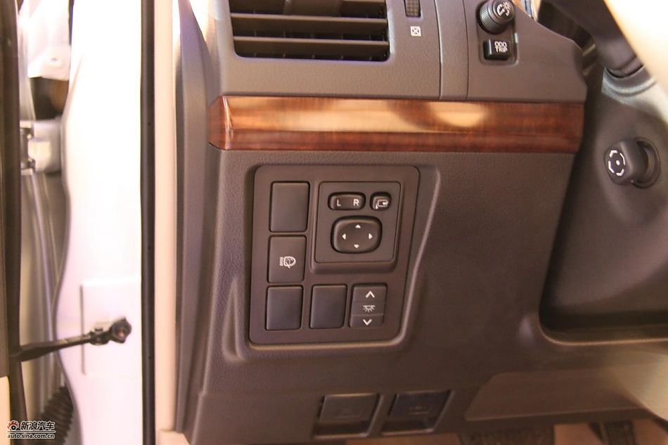 一汽丰田新普拉多