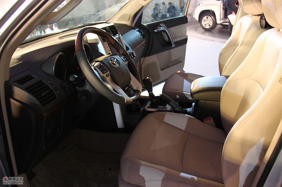 一汽丰田新普拉多