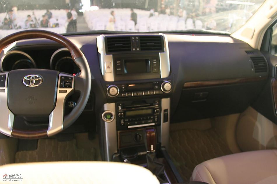 一汽丰田新普拉多