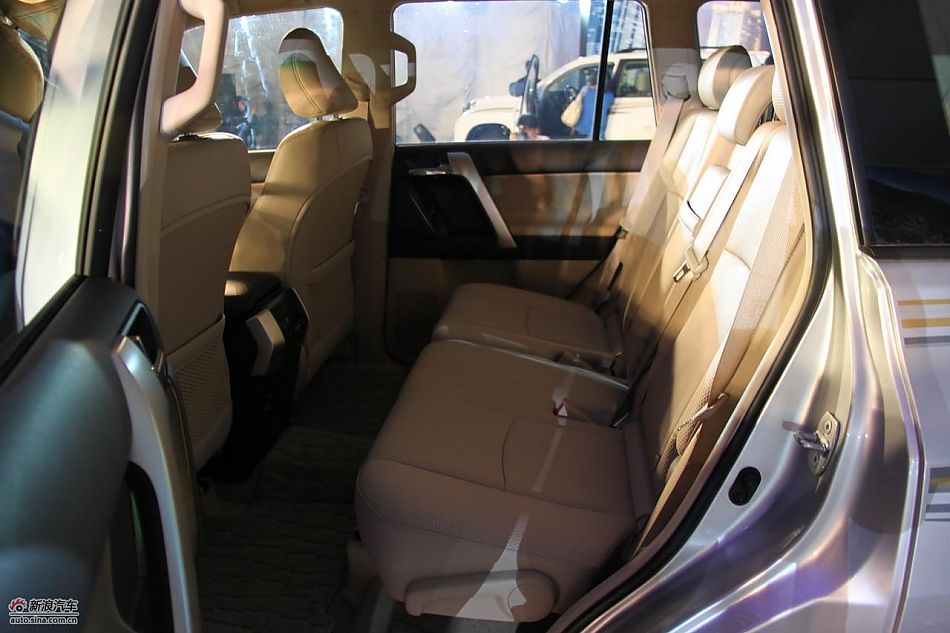 一汽丰田新普拉多