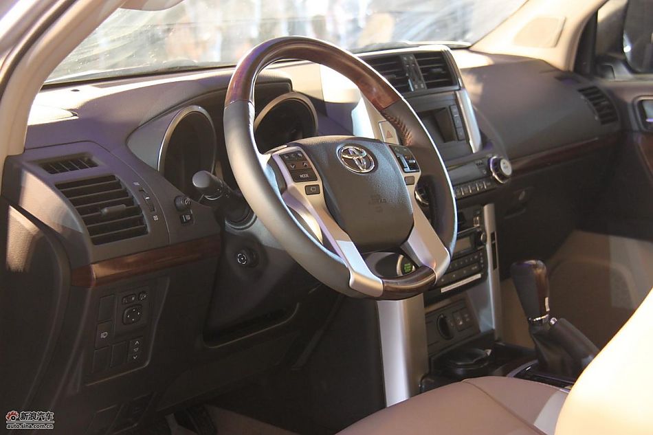 一汽丰田新普拉多