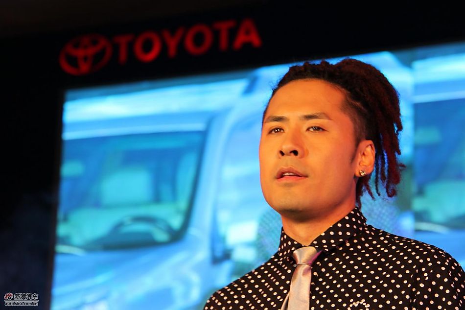 特邀嘉宾黄征先生