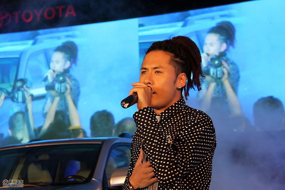 特邀嘉宾黄征先生