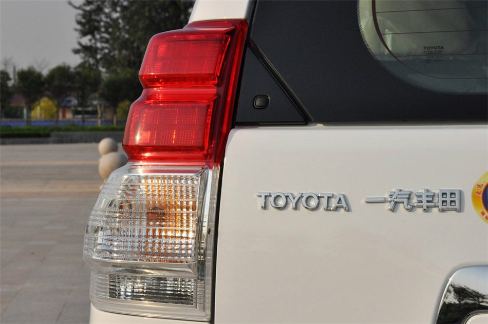 2010款普拉多V6 4.0L TX-L NAVI自动